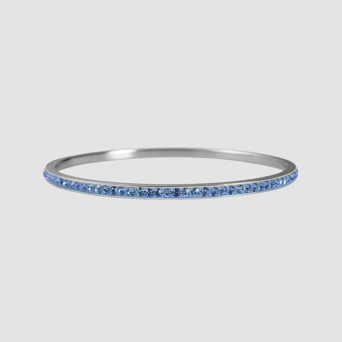 Akzent Armreif aus Edelstahl mit Zirkonia – Silberfarben und Blau