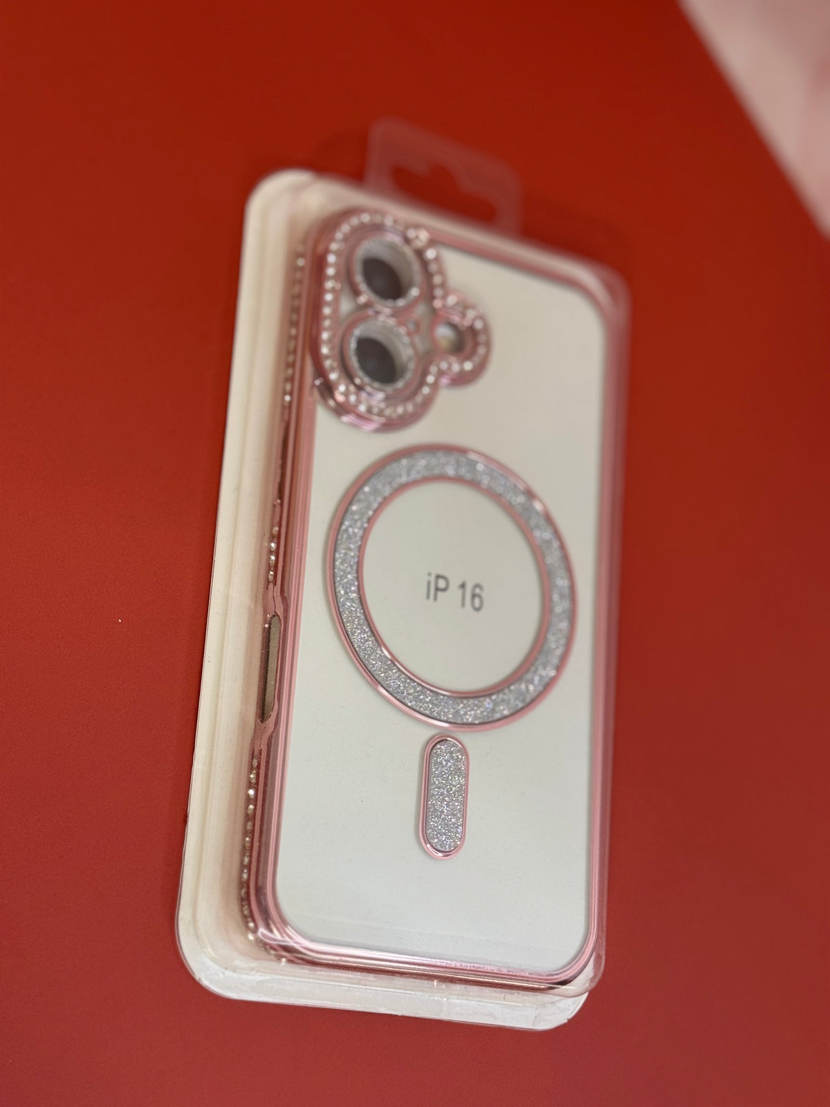 Handyhülle für iPhone 16 mit funkelndem Rahmen
